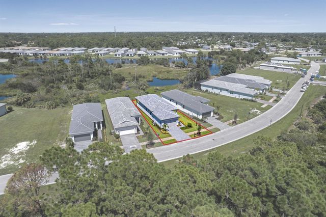 419 SE VIA SANGRO, Port St Lucie, FL 34952