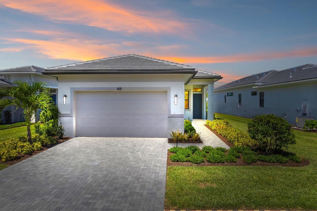 419 SE VIA SANGRO, Port St Lucie, FL 34952
