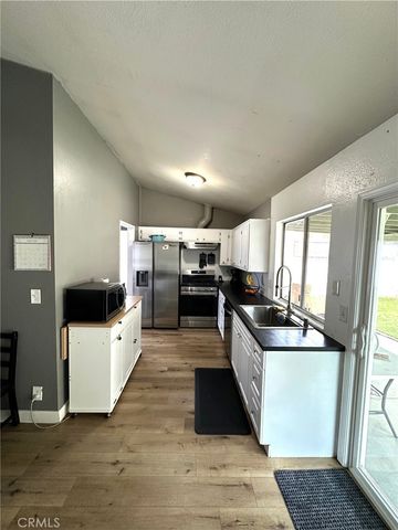 2863 Roseann Avenue, Escondido, CA 92027