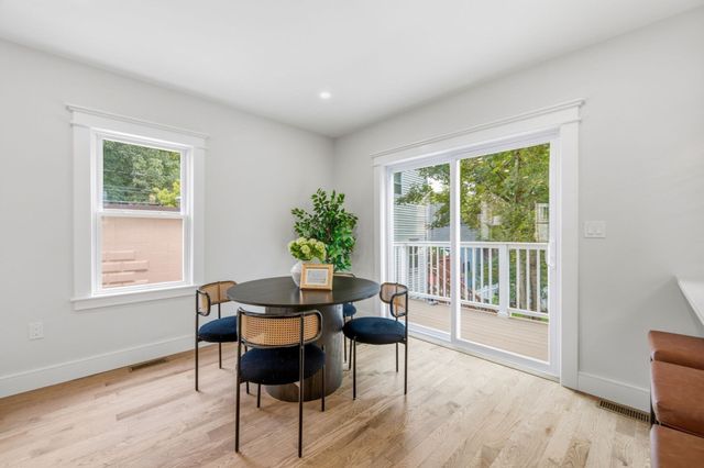 2 Summer Street Pl, Arlington, MA 02475