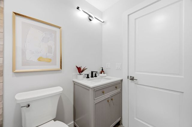 2 Summer Street Pl, Arlington, MA 02475
