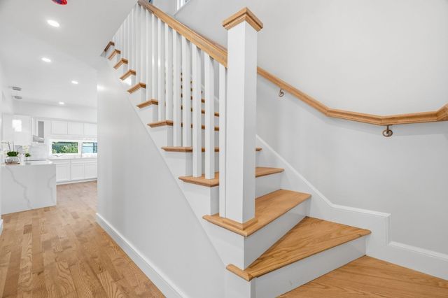 2 Summer Street Pl, Arlington, MA 02475