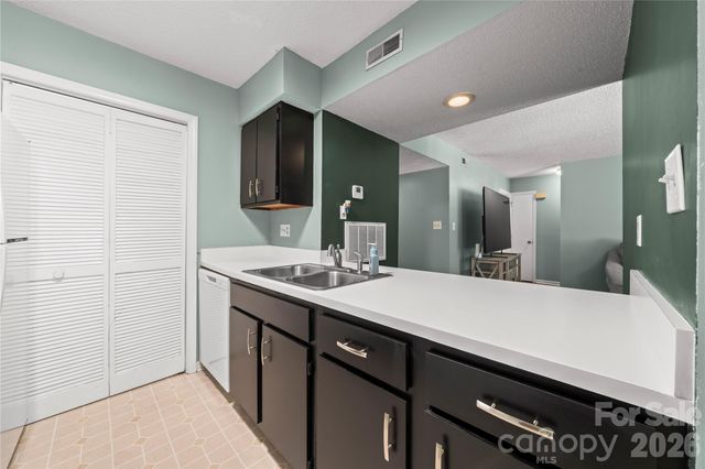 11066 Harrowfield Road, Charlotte, NC 28226