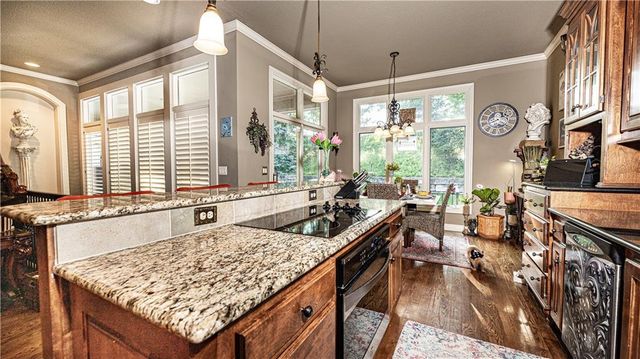 4517 NE FairwayHomes Drive, Lee's Summit, MO 64064