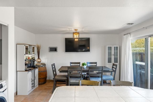 19202 Creekside Lane, Salinas, CA 93908