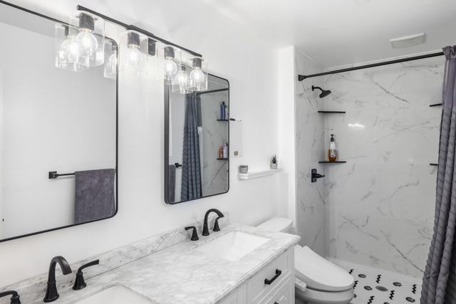 19202 Creekside Lane, Salinas, CA 93908