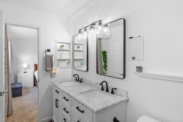 19202 Creekside Lane, Salinas, CA 93908