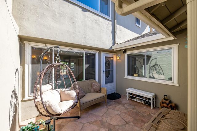 19202 Creekside Lane, Salinas, CA 93908