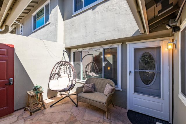 19202 Creekside Lane, Salinas, CA 93908