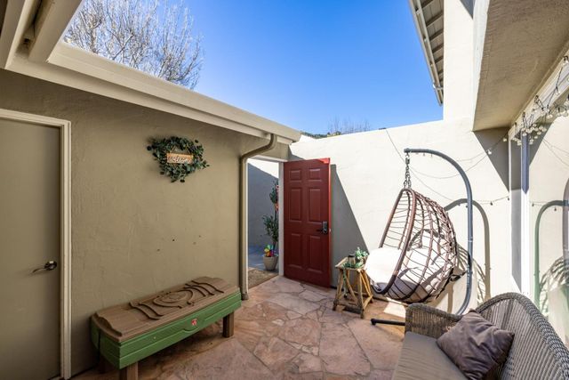 19202 Creekside Lane, Salinas, CA 93908