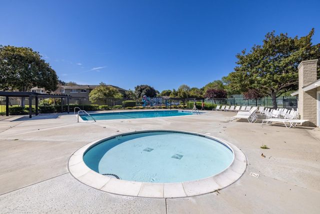 19202 Creekside Lane, Salinas, CA 93908