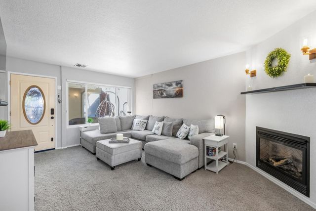 19202 Creekside Lane, Salinas, CA 93908