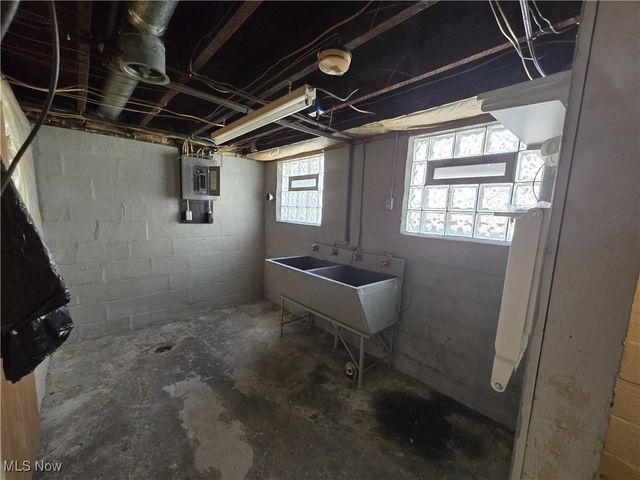 1159 Carey Avenue, Akron, OH 44314