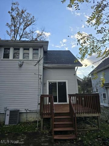 1159 Carey Avenue, Akron, OH 44314