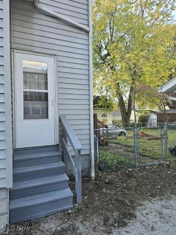 1159 Carey Avenue, Akron, OH 44314