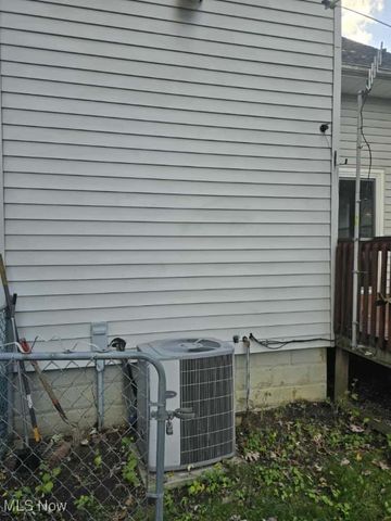 1159 Carey Avenue, Akron, OH 44314