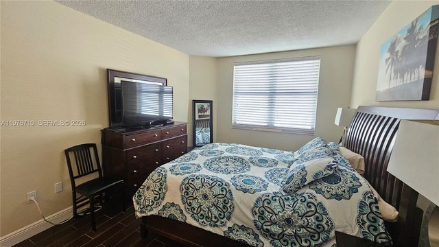 1980 S Ocean Dr 7M, Hallandale Beach, FL 33009