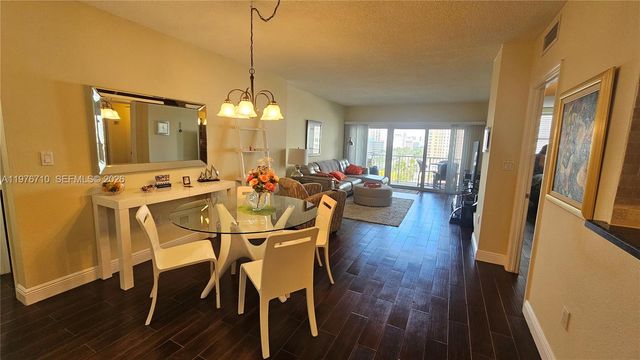 1980 S Ocean Dr 7M, Hallandale Beach, FL 33009