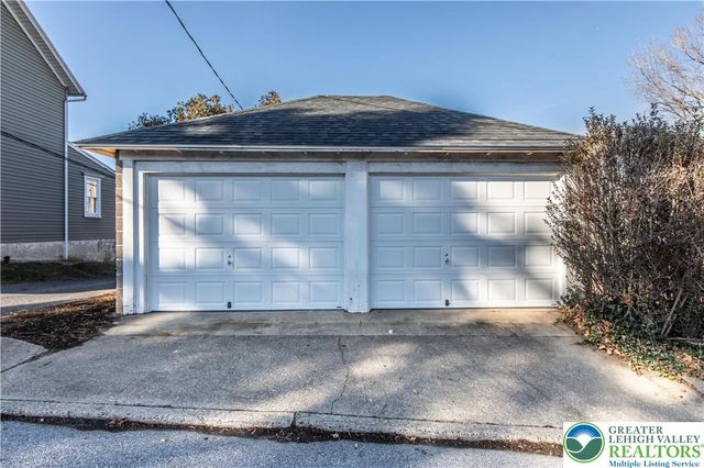 2322 Lehigh Avenue North, Whitehall Twp, PA 18052