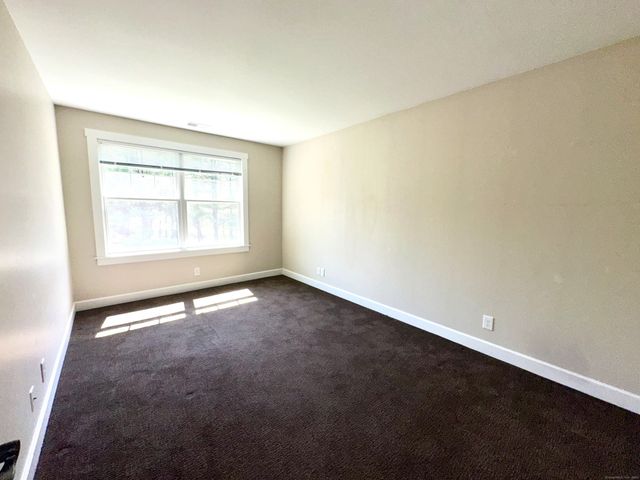 46 Kneen St Extension, Shelton, CT 06484