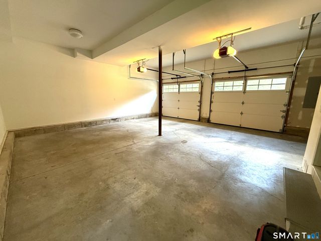 46 Kneen St Extension, Shelton, CT 06484
