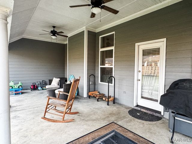 722 Hedgefield Way, Prattville, AL 36066