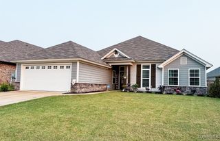 722 Hedgefield Way, Prattville, AL 36066