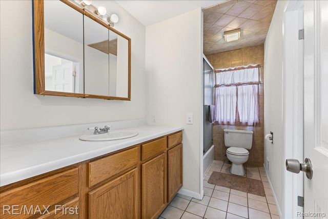32658 Conrad Street, Chesterfield Township, MI 48047