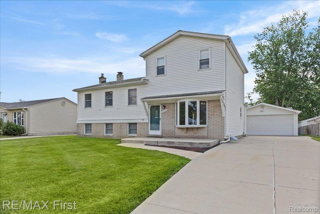 32658 Conrad Street, Chesterfield Township, MI 48047