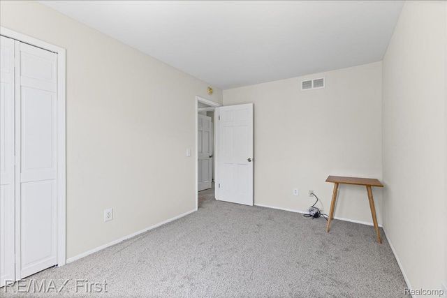 32658 Conrad Street, Chesterfield Township, MI 48047
