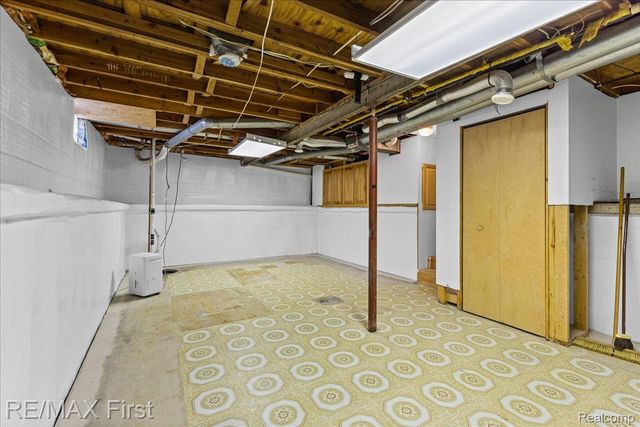 32658 Conrad Street, Chesterfield Township, MI 48047