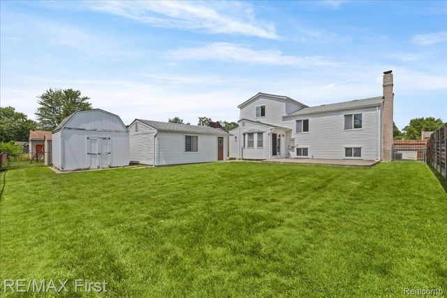 32658 Conrad Street, Chesterfield Township, MI 48047