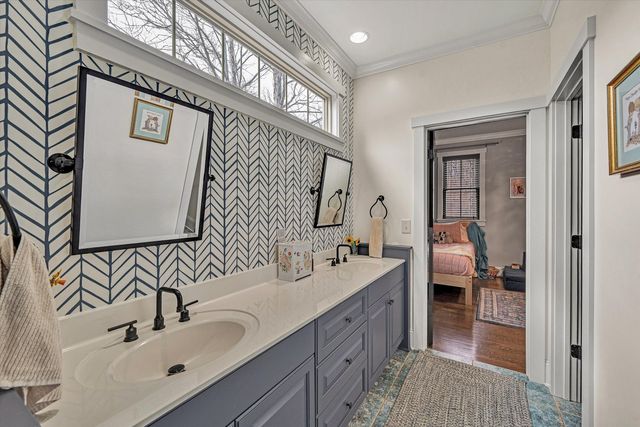 7908 Forest Creek DR, Roanoke, VA 24018