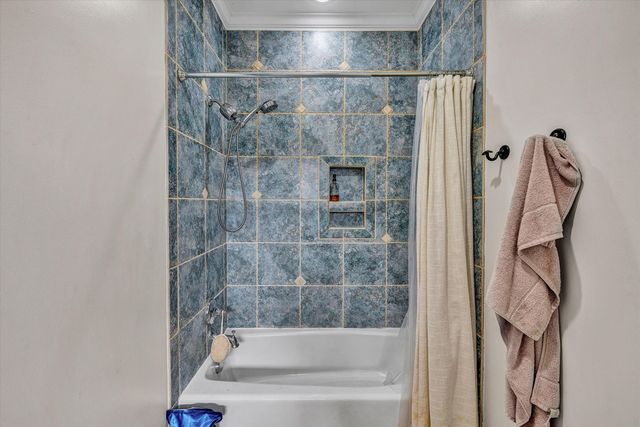 7908 Forest Creek DR, Roanoke, VA 24018