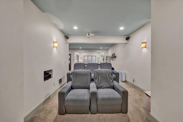 7908 Forest Creek DR, Roanoke, VA 24018