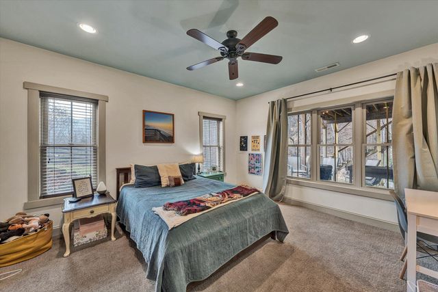 7908 Forest Creek DR, Roanoke, VA 24018