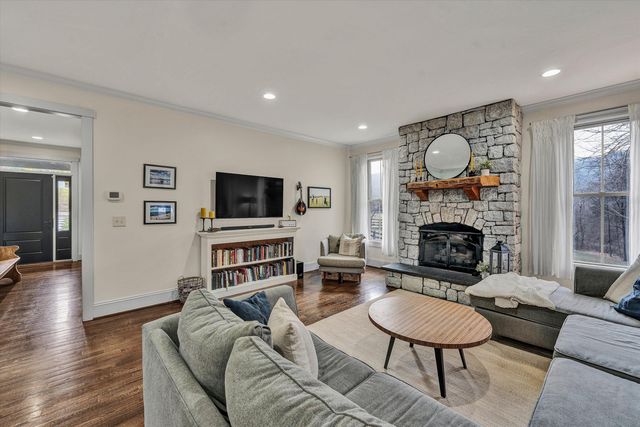 7908 Forest Creek DR, Roanoke, VA 24018