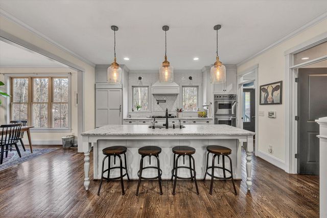 7908 Forest Creek DR, Roanoke, VA 24018