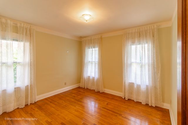 269 Shenstone Road, Riverside, IL 60546