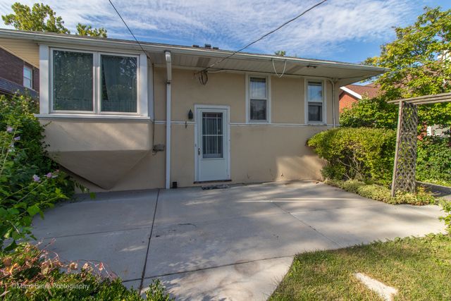 269 Shenstone Road, Riverside, IL 60546