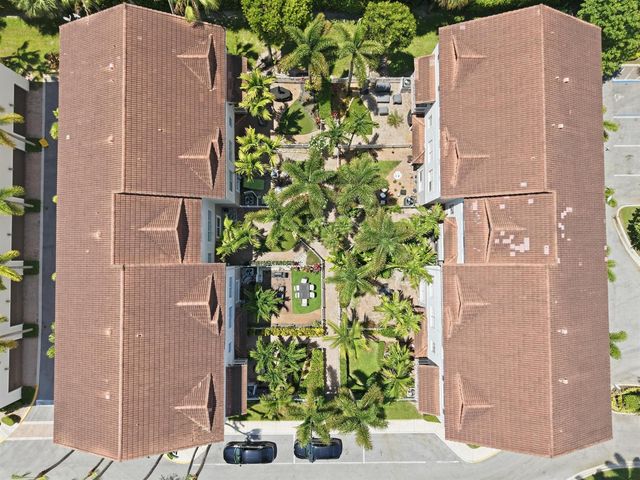 107 Ocean Cay Way, Hypoluxo, FL 33462