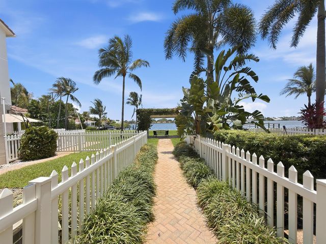 107 Ocean Cay Way, Hypoluxo, FL 33462