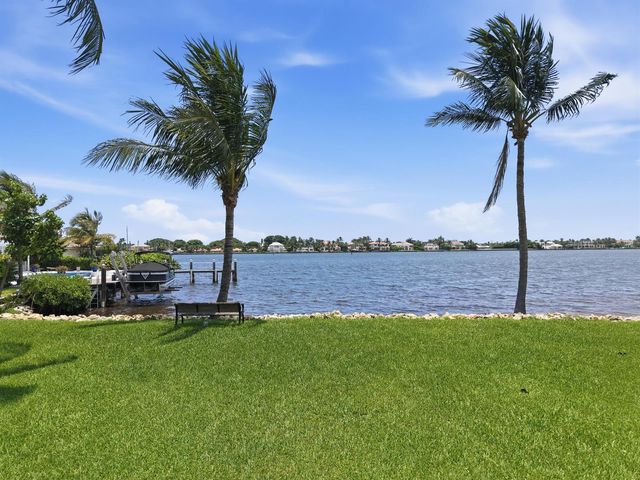 107 Ocean Cay Way, Hypoluxo, FL 33462