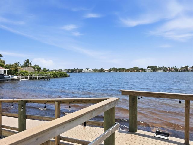 107 Ocean Cay Way, Hypoluxo, FL 33462