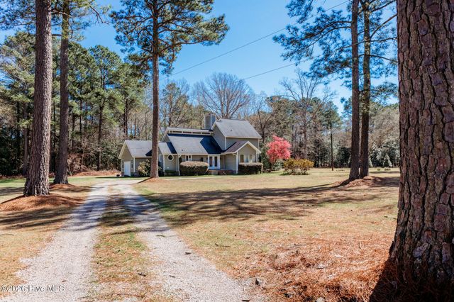 5218 Redmon Road, Elm City, NC 27822