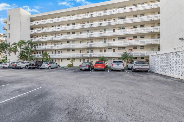 3020 Marcos Dr S109, Aventura, FL 33160