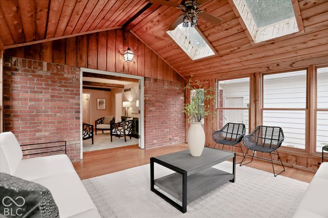 1019 W 75th Street, Indianapolis, IN 46260