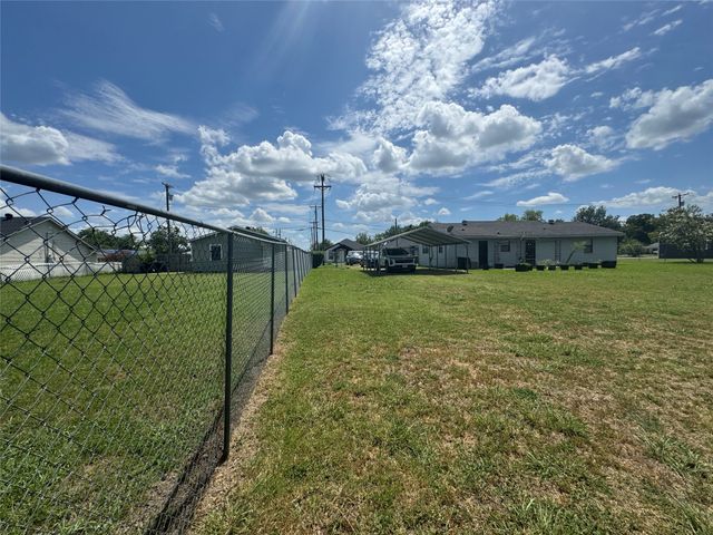 207 College Mound Road, Terrell, TX 75160