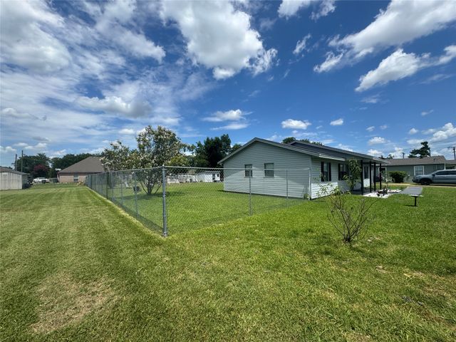 207 College Mound Road, Terrell, TX 75160