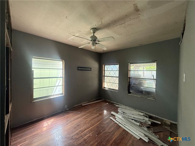 121 Peabody Avenue, San Antonio, TX 78211